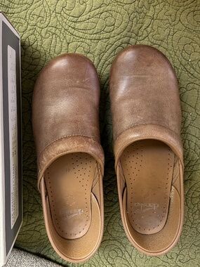 Dansko Clogs - 41